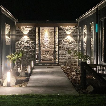 The Landsborough Tekapo Villa เลคเทคาโป ภายนอก รูปภาพ