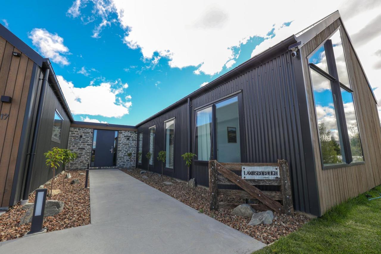 The Landsborough Tekapo Villa เลคเทคาโป ภายนอก รูปภาพ