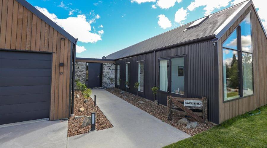 The Landsborough Tekapo Villa เลคเทคาโป ภายนอก รูปภาพ