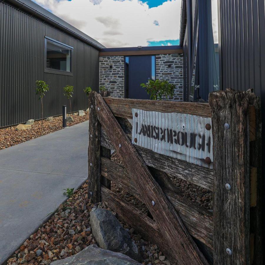 The Landsborough Tekapo Villa เลคเทคาโป ภายนอก รูปภาพ